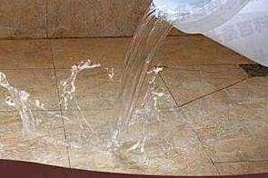 宁陵漏水维修 免砸砖防水材料该如何施工